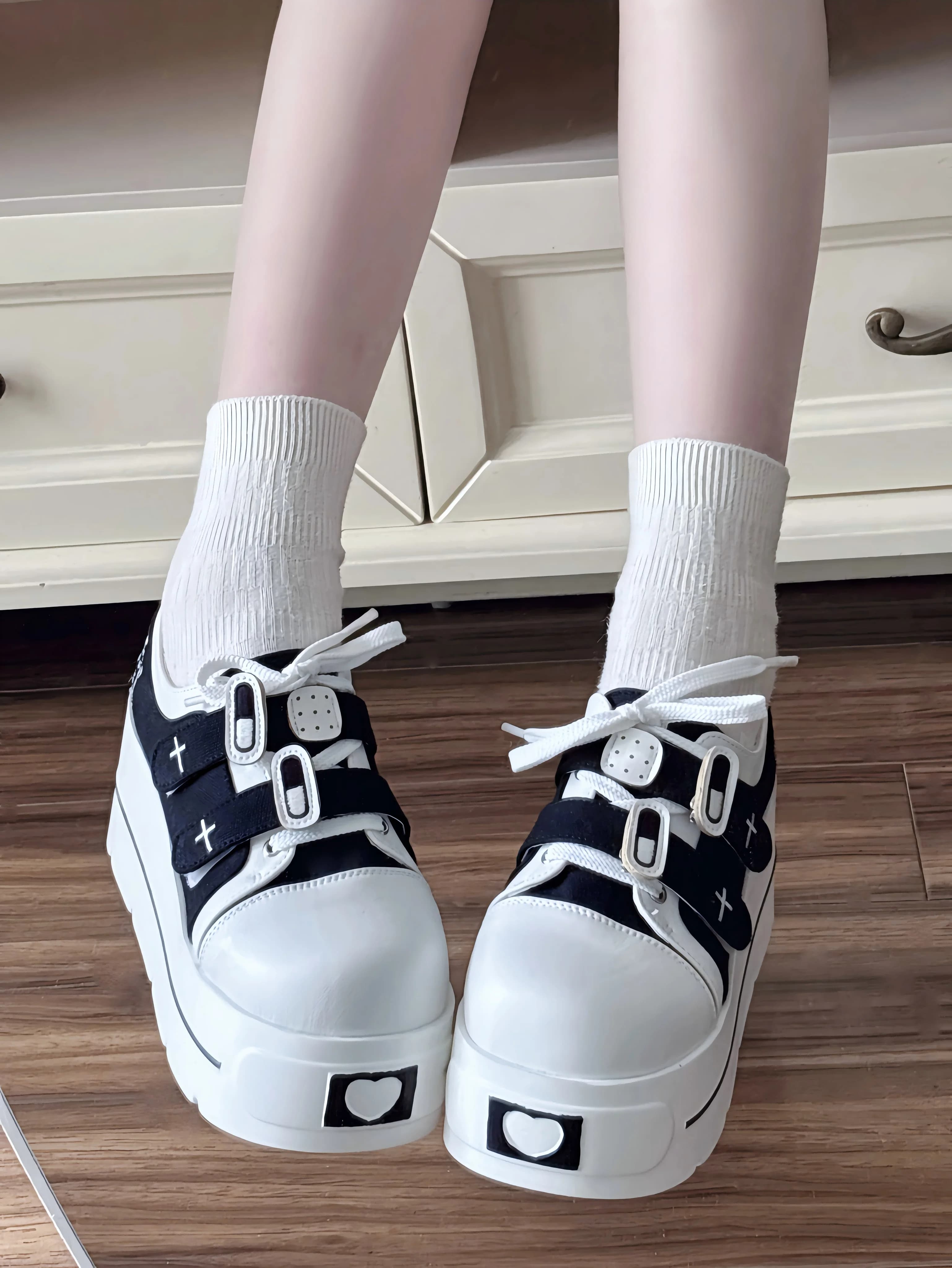 Ange bas sous-culture originale polyvalente fille chaussures en toile à semelles épaisses japonais d