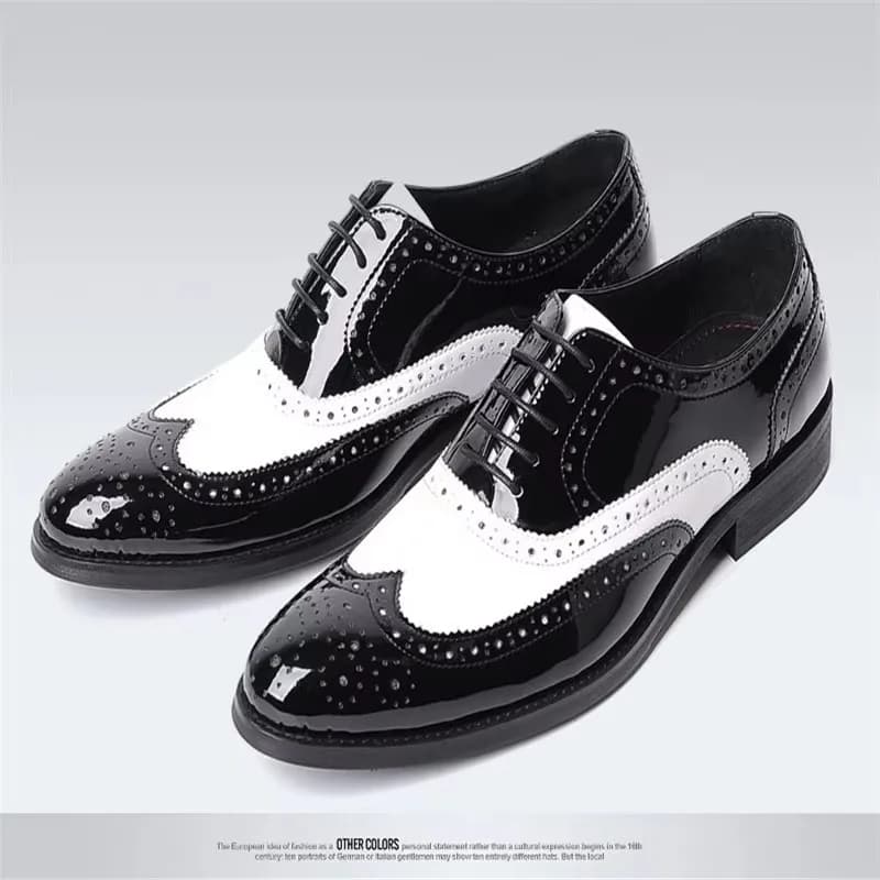 Chaussures en cuir de style européen pour hommes, chaussures en cuir à bout pointu sculpté, cuir ver