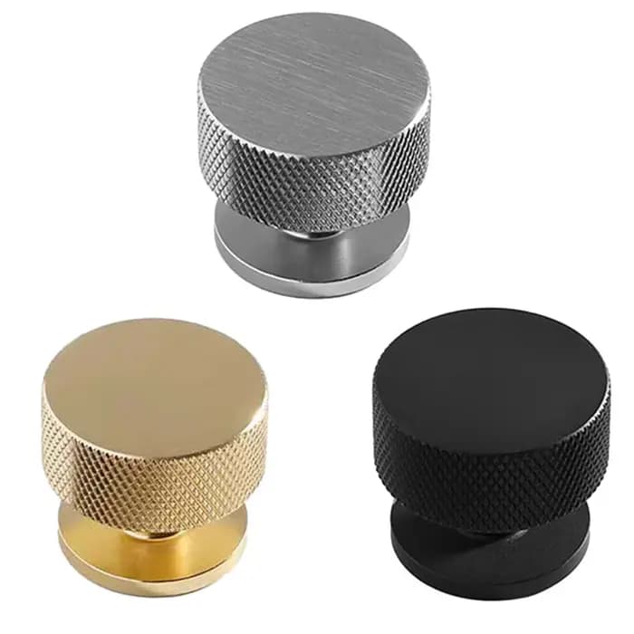 Bouton d'armoire moleté en aluminium noir mat