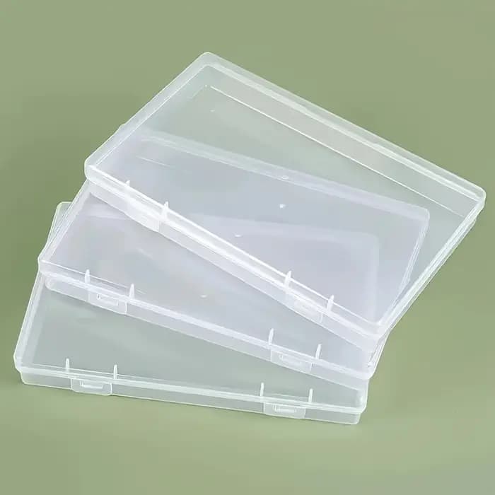 Boîte de rangement en plastique transparente avec couvercle serré