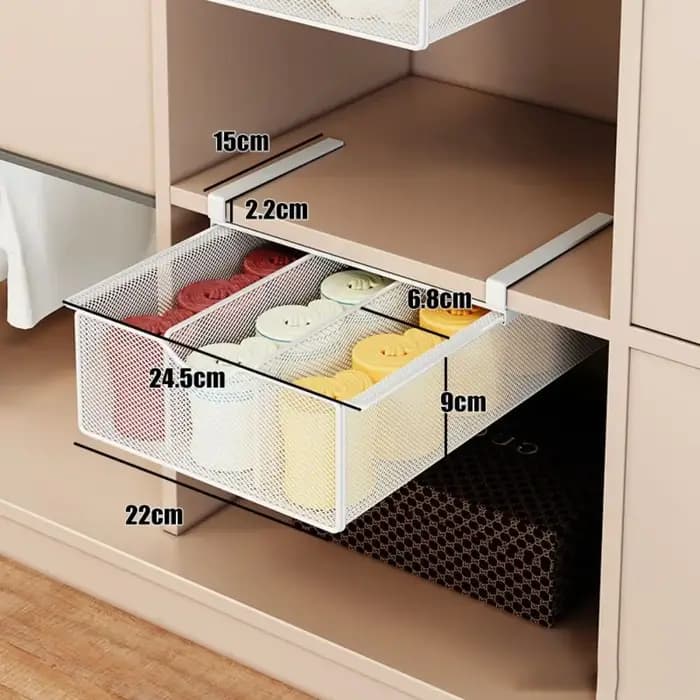 Compartiment de rangement coulissant en maille pour armoire