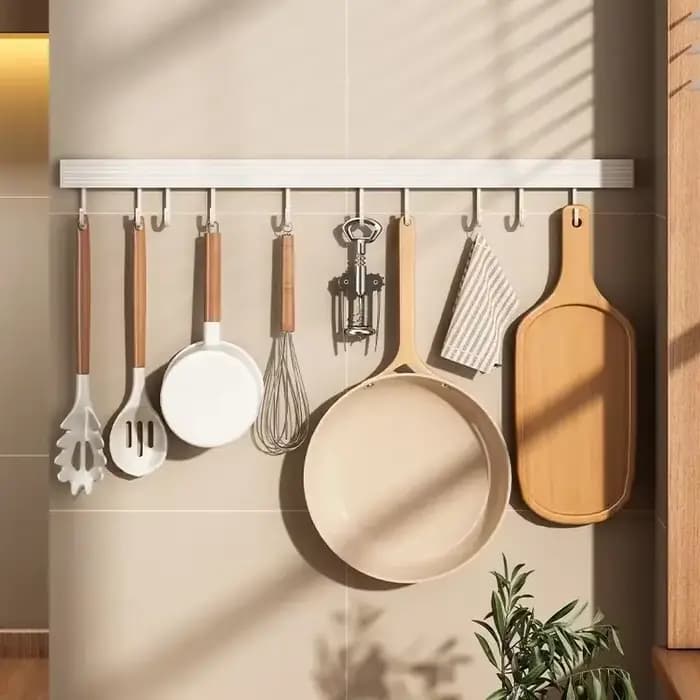 Étagère de rangement murale pour cuisine sans perçage avec crochets mobiles et support pour cuillères, organisateur d'accessoires de cuisine
