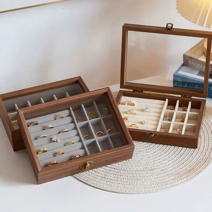 Boîte à bijoux en bois avec couvercle en verre