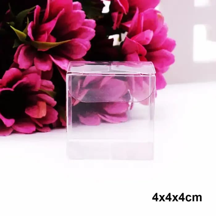 Boîtes à bonbons et chocolats transparentes chaudes
