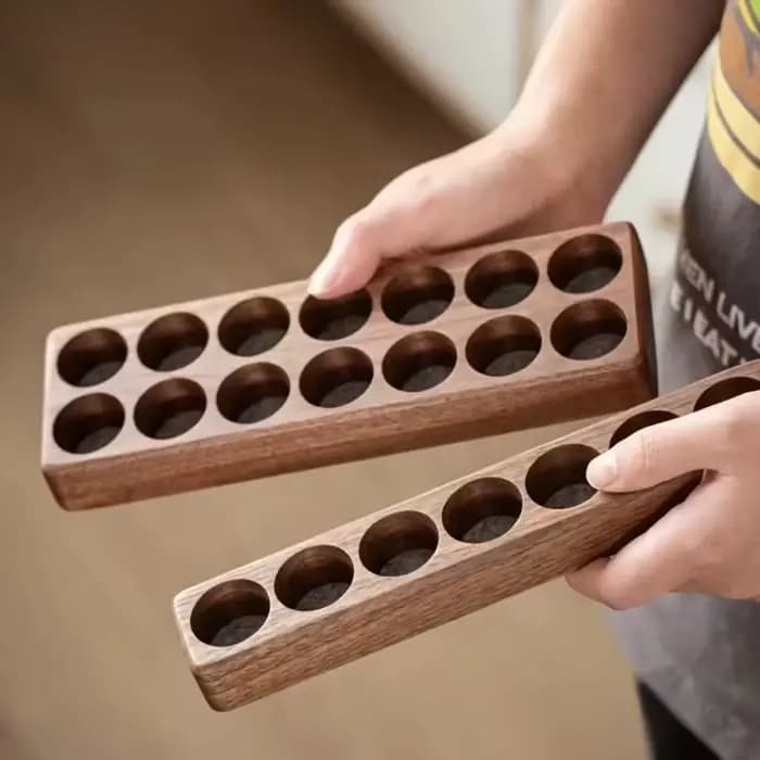 Support de Bouteilles d'Huiles Essentielles Robuste en Bois Naturel Grande Capacité Présentoir de Parfums Polyvalent à 6 ou 12 Emplacements pour Bureau
