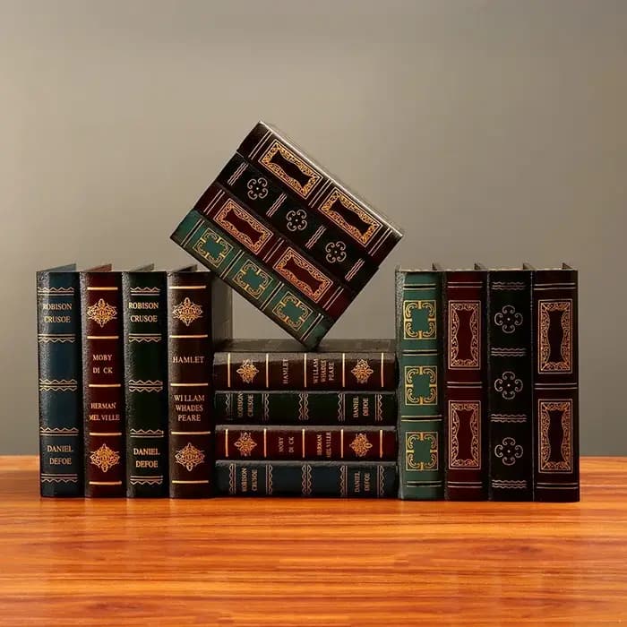 Accessoires de décoration rétro européens en forme de faux livre