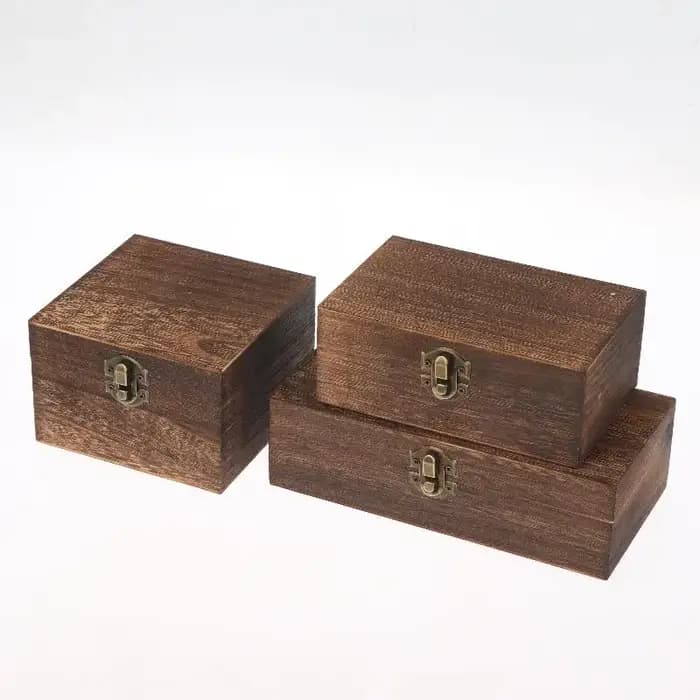 Boîte en bois vintage avec couvercle