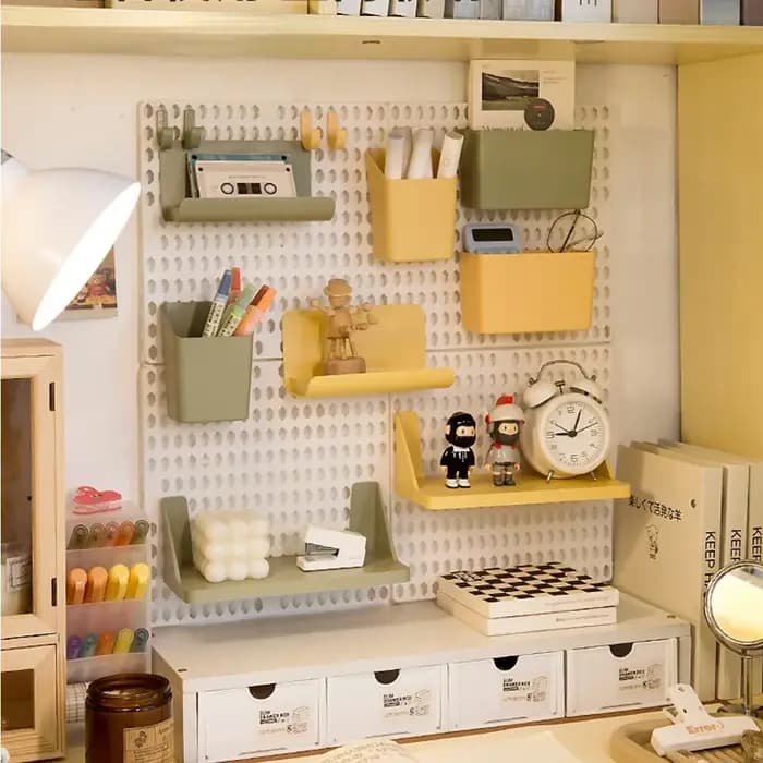 Trou conseil dortoir étagère murale Kawaii décoration de la maison gratuit poinçonnage adhésif étudiants étude mural support de rangement organisateur