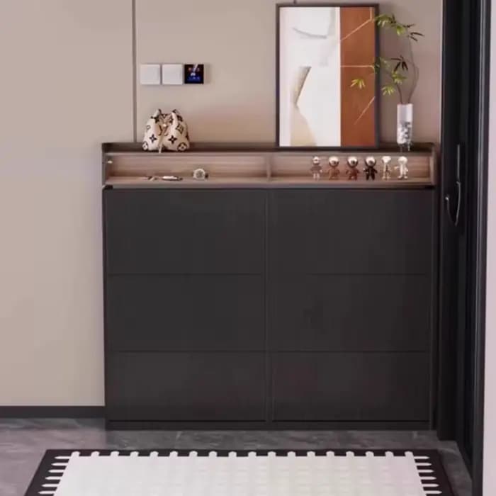Meuble à chaussures fin en bois fermé pour entrée de salon