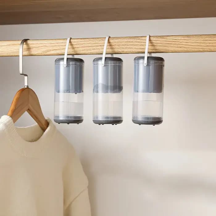 Boîte déshumidificatrice suspendue pour la maison