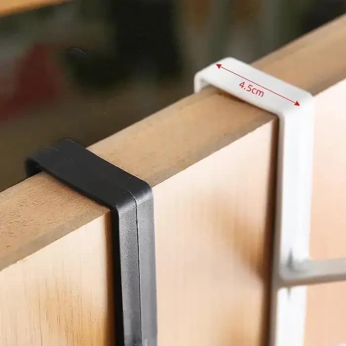 Porte-manteau à accrocher derrière la porte