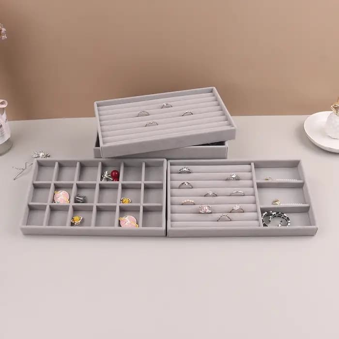 Présentoir de bijoux en velours empilable