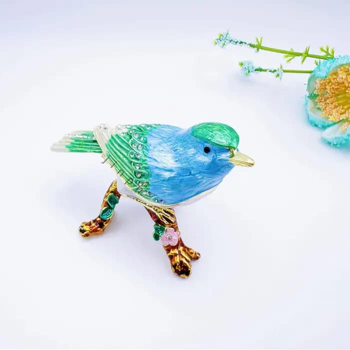 Boîte à bijoux en émail cloisonné avec artisanat de branche de pie - Accent créatif de décoration pour la maison