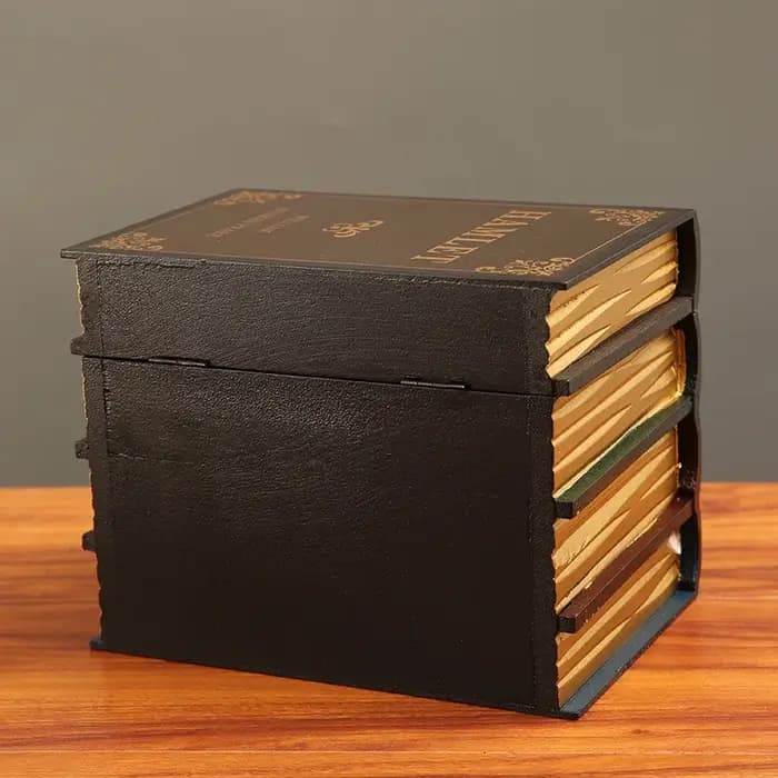 Accessoires de décoration rétro européens en forme de faux livre