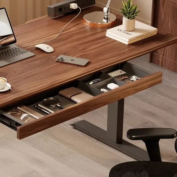 Tiroir caché sous le bureau avec séparateur en bois