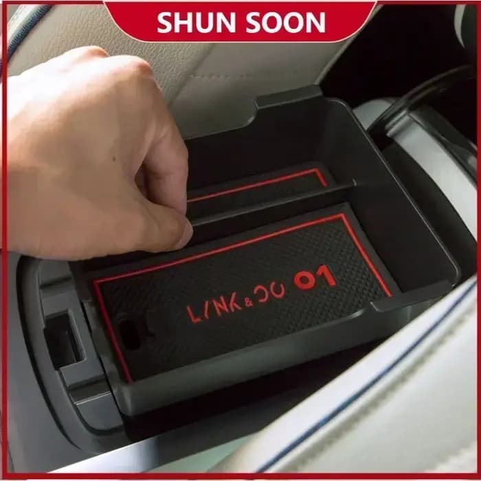 Boîte de rangement pour accoudoir Lynk & co 01 05