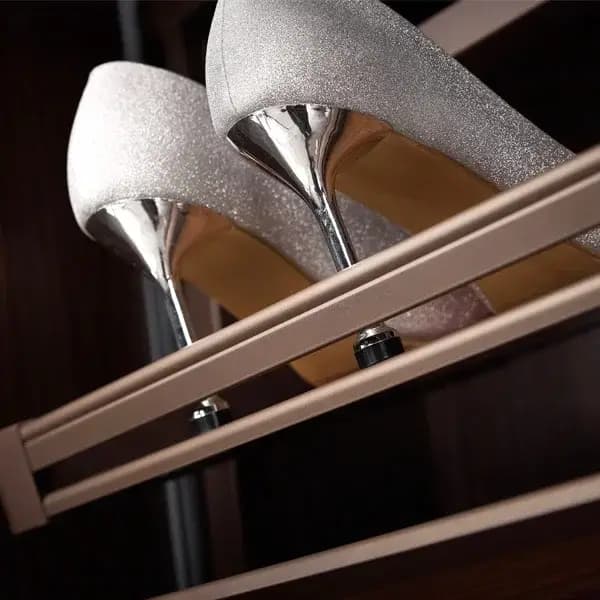Armoire à chaussures en bois