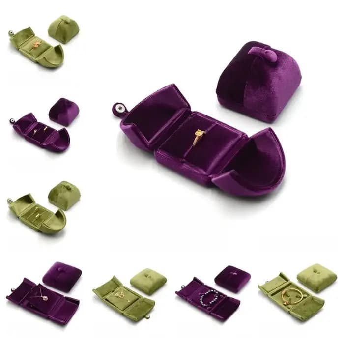 Boîte à bijoux en velours de couleur unie