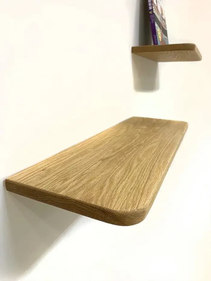Étagère de séparation murale en bois personnalisée