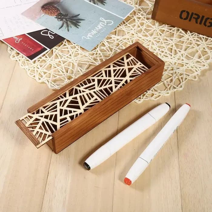 Boîte de rangement en bois unique avec couvercle coulissant sculpté creux