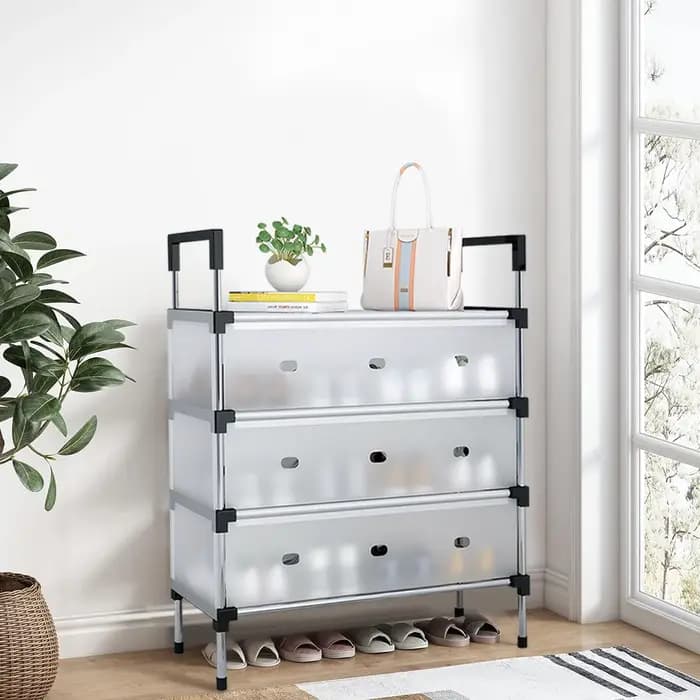 Étagère à chaussures multicouche avec structure métallique