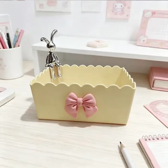 Boîte de rangement de bureau en plastique jaune avec nœud