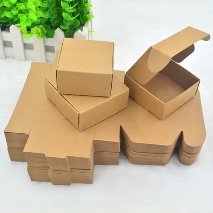 Mini boîtes en carton Kraft 10/20 pièces, 2.16 "x 2.16" x 0.98 "-convient aux emballages, artisanat et coffrets cadeaux de vacances pour petites entreprises