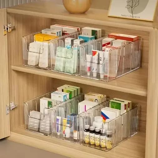 Boîte de rangement de médicaments avec séparateurs