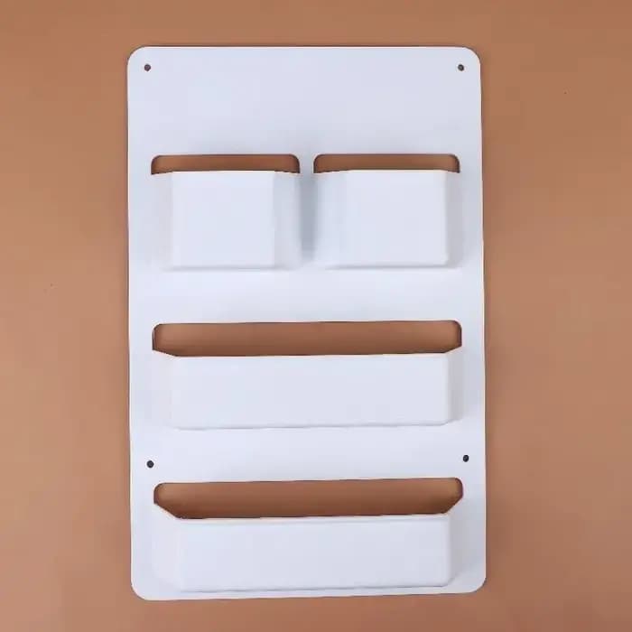 Compartiment de rangement pour porte de toilette de camping-car