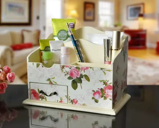 Boîte de rangement de cosmétiques style européen