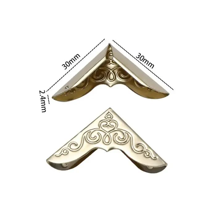 Boîte à bijoux d'angle décorative