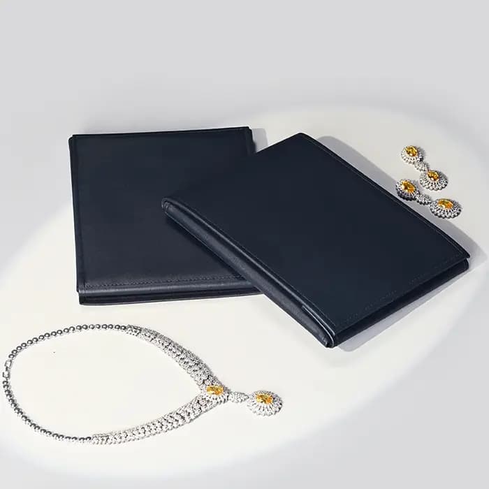 Boîte de rangement pour colliers de luxe Oirlv - Extérieur en simili cuir de qualité supérieure