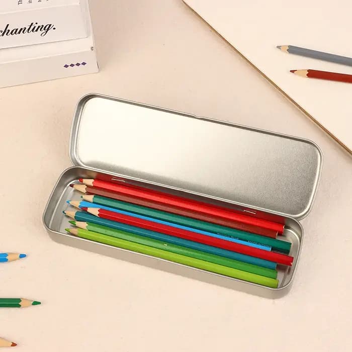 Nouvelle boîte à stylos en métal