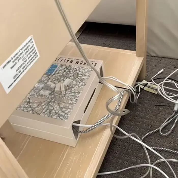 Organisateur de cordon en forme de livre pour cacher Boîte de gestion des câbles de bande d'alimentation pour bureau