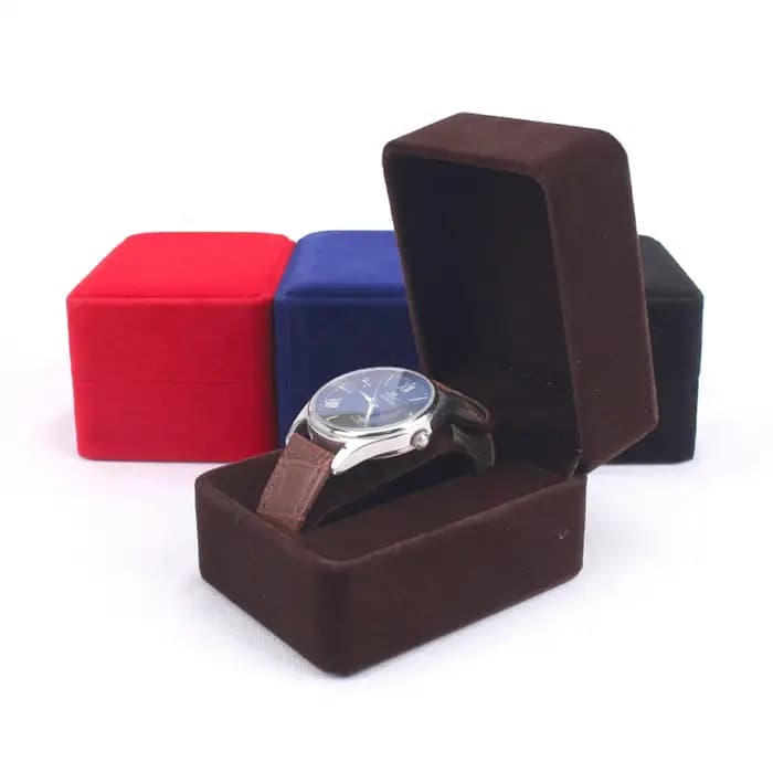 Boîte de montre en velours avec coins arrondis