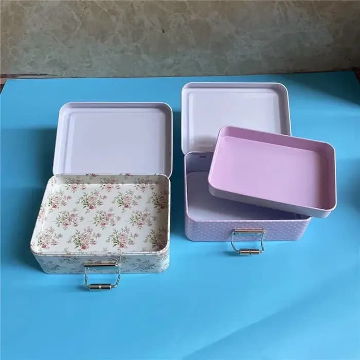 Boîte de rangement en métal vintage avec couvercle
