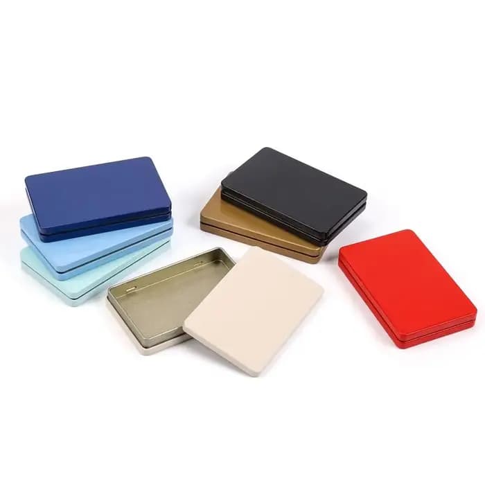 Boîte rectangulaire en fer-blanc brossé