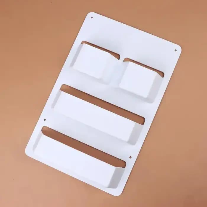 Compartiment de rangement pour porte de toilette de camping-car