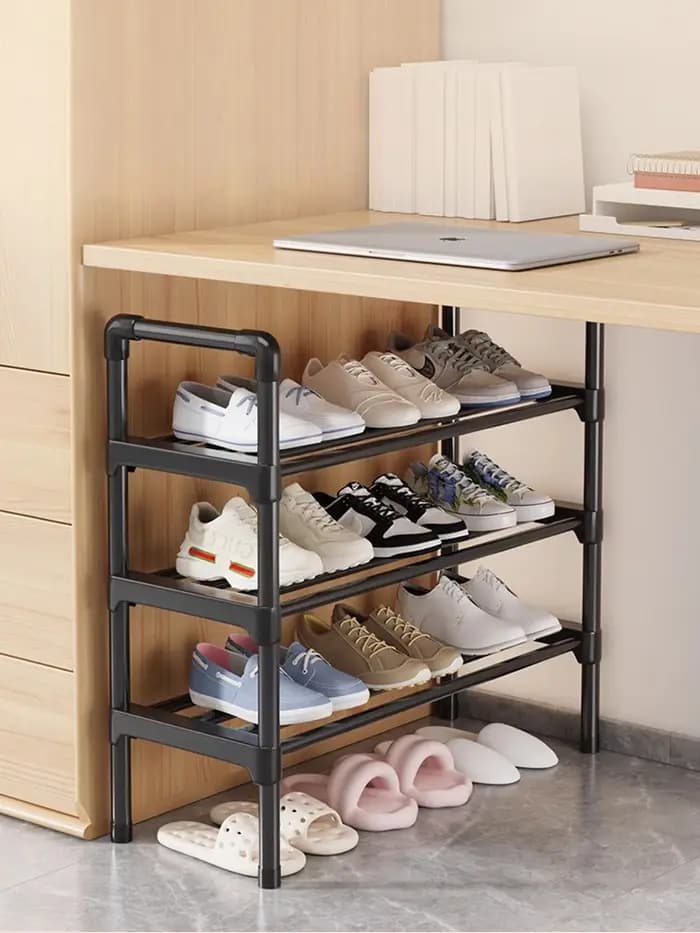 Étagère à chaussures en métal à plusieurs niveaux