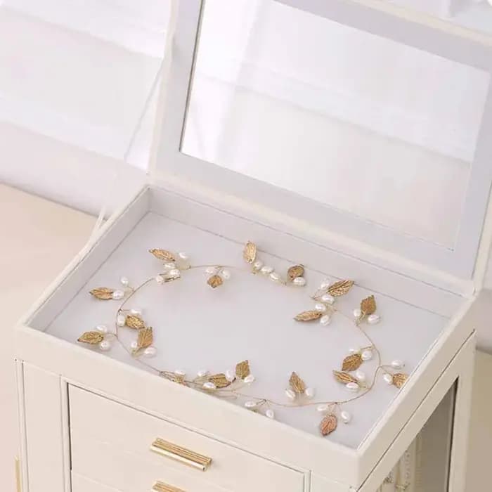 Boîte à bijoux moderne