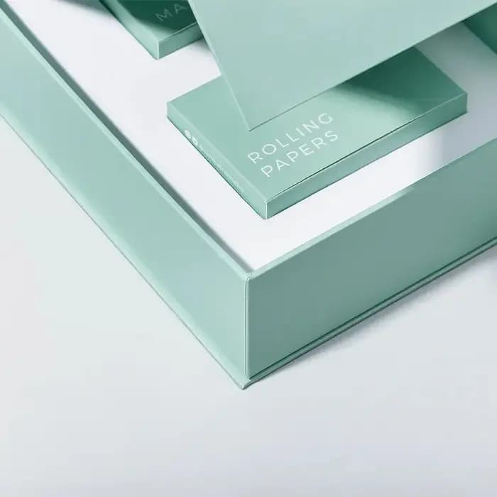 Boîte à cosmétiques en papier pailmétrage doré