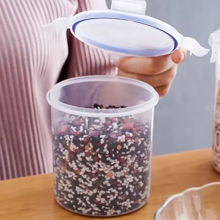 Réservoir scellé en plastique