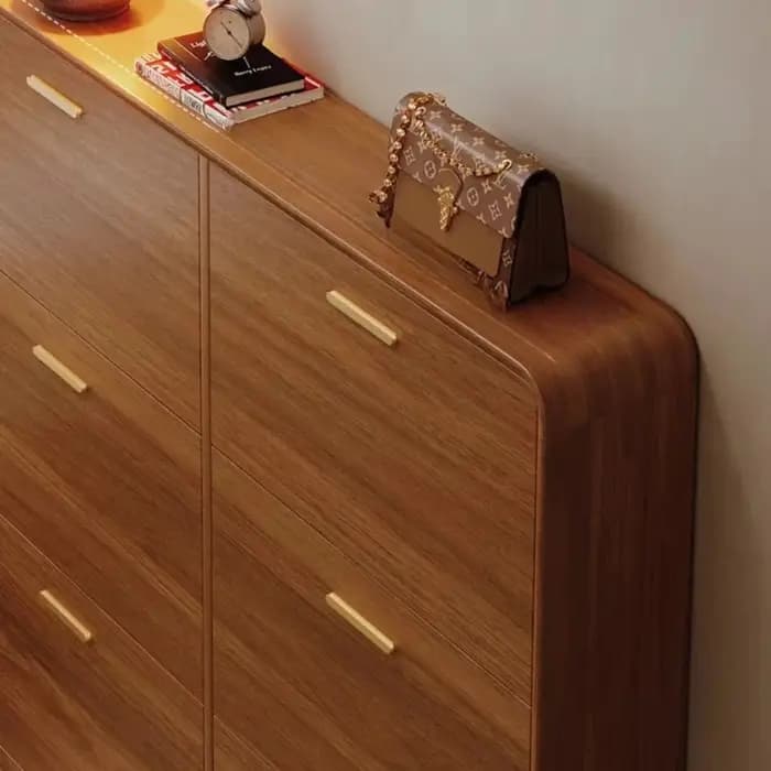 Meuble à chaussures fin et peu encombrant en bois