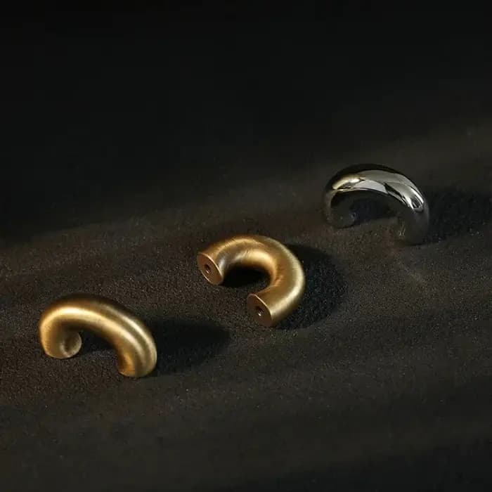 Poignées de meuble en laiton rétro minimalistes en forme de fer à cheval pour armoire à chaussures, tiroirs et portes de placard