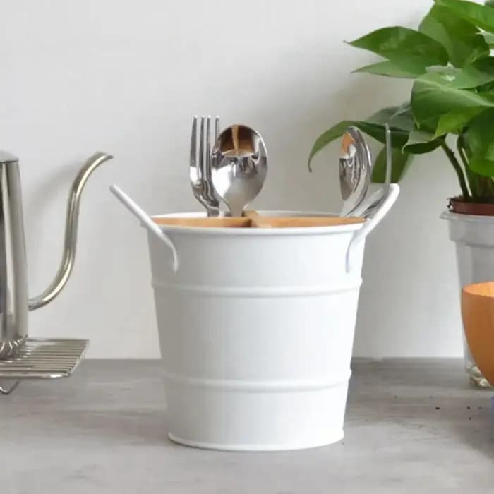 Étagère de rangement pour outils de cuisine F2 dans