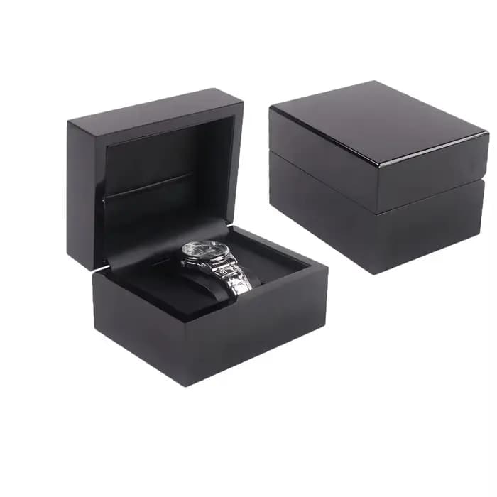 Boîte à montre de luxe en bois noir laqué avec coussin en cuir PU et étui cadeau pour le voyage