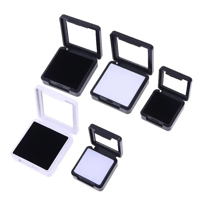 Boîte de présentation et de rangement pour bijoux et pierres précieuses avec couvercle en verre transparent