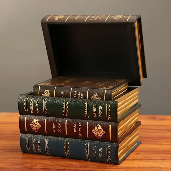 Accessoires de décoration rétro européens en forme de faux livre