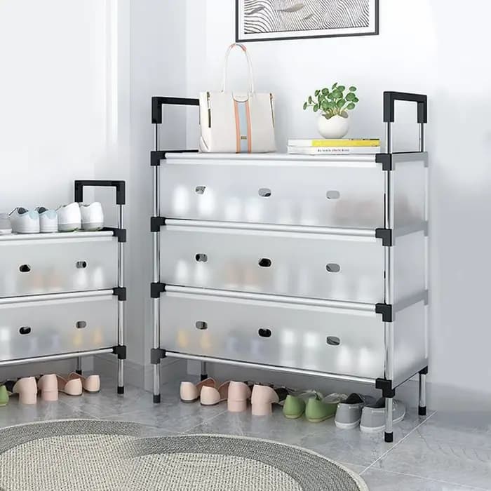 Étagère à chaussures multicouche avec structure métallique