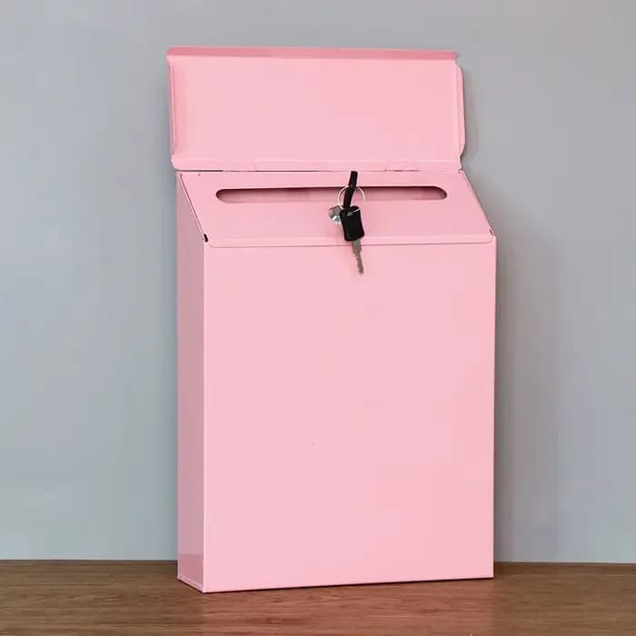 Boîte aux lettres murale moderne